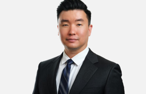 Charles D. Kim
Associate