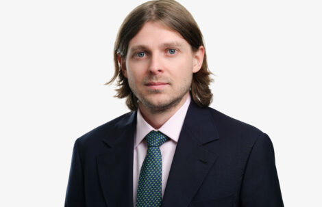 Lawrence Elliott Hunton
Associate